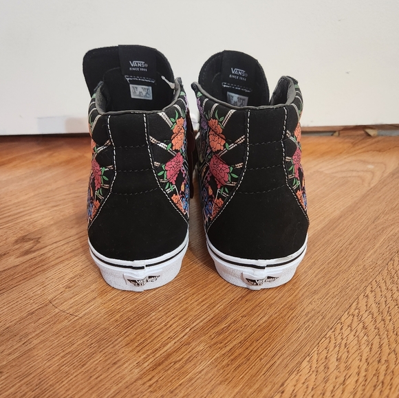 Vans Sk8-Hi Dia De Los Muertos - Picture 2 of 4